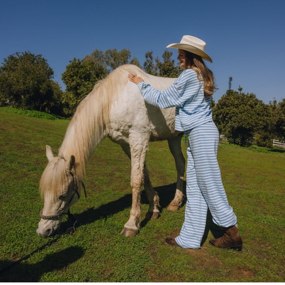 Daily Drills Pants - Daily Drills Malibu + white striped set